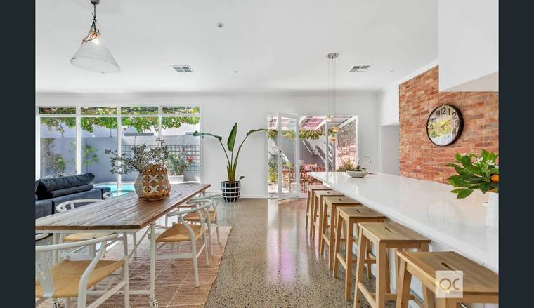 Kitchen and dining, mechanically polished