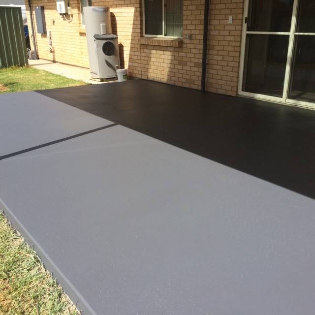 Slip-resistant coated slab