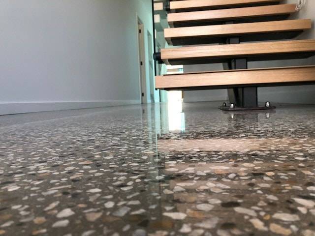 Floating stair over full-stone polish, Grange
